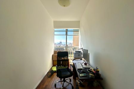 Apartamento à venda com 110m², 2 quartos e sem vagaSala