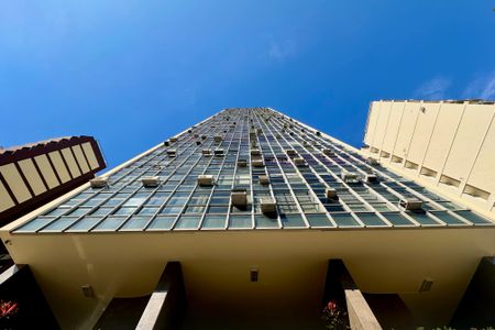 Apartamento à venda com 110m², 2 quartos e sem vagaFachada