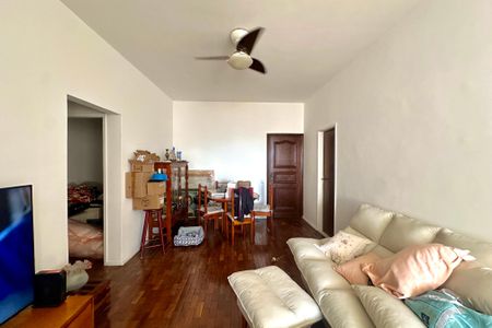 Apartamento à venda com 110m², 2 quartos e sem vagaSala