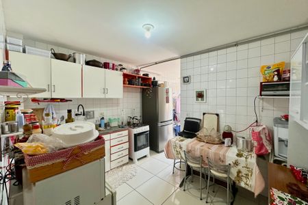 Apartamento à venda com 110m², 2 quartos e sem vagaCozinha