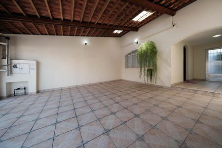 Casa à venda com 160m², 3 quartos e 2 vagasGaragem