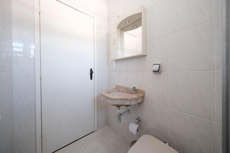 Casa à venda com 160m², 3 quartos e 2 vagasBanheiro Social