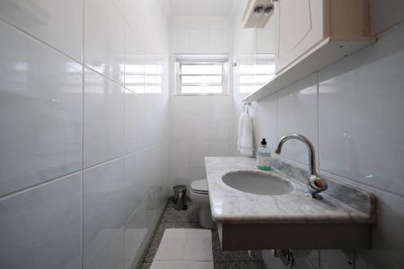 Casa à venda com 160m², 3 quartos e 2 vagasLavabo
