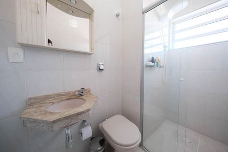 Casa à venda com 160m², 3 quartos e 2 vagasBanheiro Social