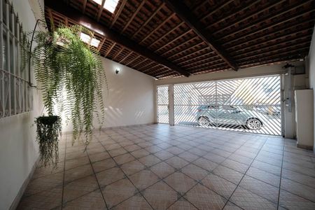 Casa à venda com 160m², 3 quartos e 2 vagasGaragem
