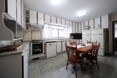 Casa à venda com 160m², 3 quartos e 2 vagasCozinha