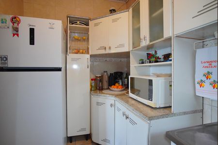 Casa à venda com 190m², 4 quartos e 4 vagasCozinha 2
