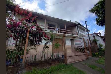 Casa à venda com 190m², 4 quartos e 4 vagasFachada