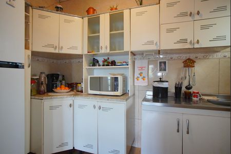 Casa à venda com 190m², 4 quartos e 4 vagasCozinha 2