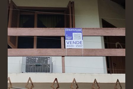 Casa à venda com 190m², 4 quartos e 4 vagasPlaquinha