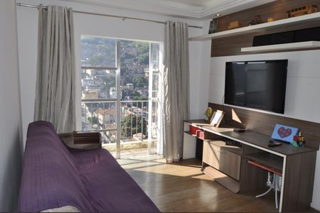 Apartamento à venda com 82m², 2 quartos e 1 vagaSala