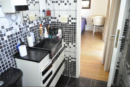 Apartamento à venda com 82m², 2 quartos e 1 vagaBanheiro 