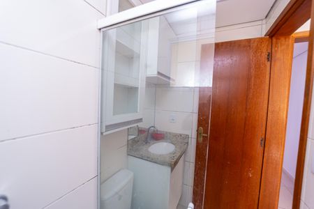 Apartamento à venda com 35m², 2 quartos e sem vaga Apartamento à venda com 35m², 2 quartos e sem vagaBanheiro