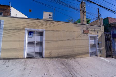 Apartamento à venda com 35m², 2 quartos e sem vaga Apartamento à venda com 35m², 2 quartos e sem vagaFachada