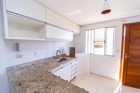 Apartamento à venda com 35m², 2 quartos e sem vaga Apartamento à venda com 35m², 2 quartos e sem vagaCozinha