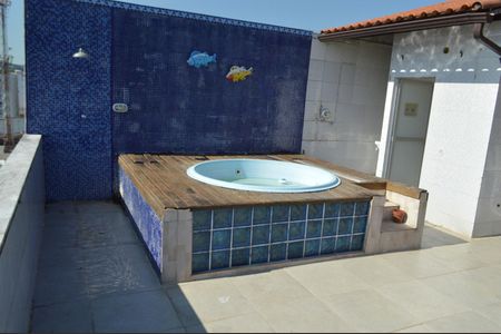 Apartamento à venda com 120m², 2 quartos e 2 vagas Apartamento à venda com 120m², 2 quartos e 2 vagasTerraço