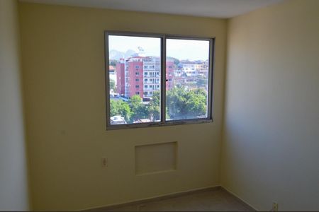 Apartamento à venda com 120m², 2 quartos e 2 vagas Apartamento à venda com 120m², 2 quartos e 2 vagasQuarto