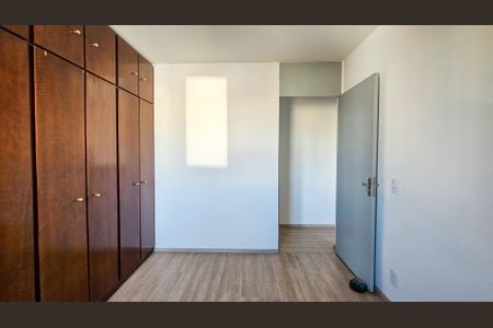 Apartamento à venda com 60m², 2 quartos e 1 vagaQuarto 2