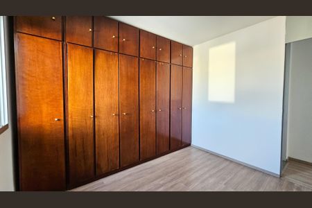 Apartamento à venda com 60m², 2 quartos e 1 vagaQuarto 2