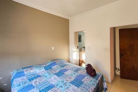 Casa à venda com 300m², 4 quartos e 1 vagaSuite