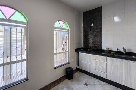 Casa à venda com 300m², 4 quartos e 1 vagaCozinha