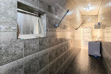 Casa à venda com 300m², 4 quartos e 1 vagaArea de serviço