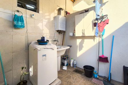 Casa à venda com 300m², 4 quartos e 1 vagaCasa 2/ Area de serviço