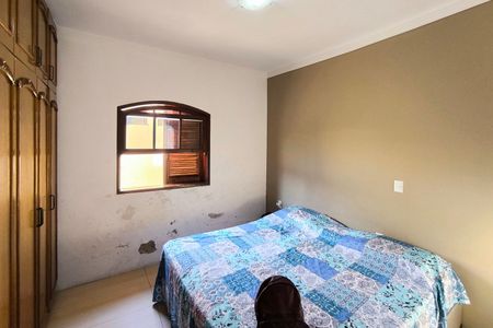 Casa à venda com 300m², 4 quartos e 1 vagaSuite