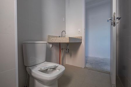 Apartamento à venda com 82m², 2 quartos e 1 vagaSuíte - Banheiro