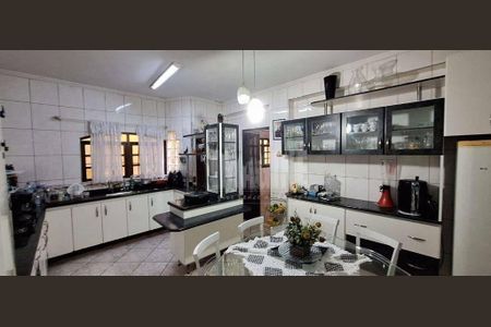 Casa à venda com 400m², 3 quartos e 4 vagas