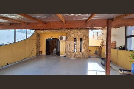 Casa à venda com 400m², 3 quartos e 4 vagas