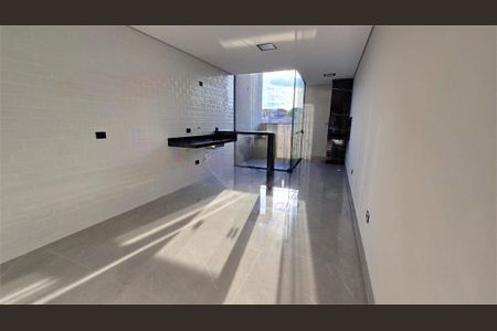 Casa à venda com 90m², 2 quartos e 2 vagas