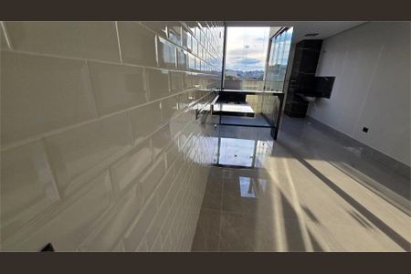 Casa à venda com 90m², 2 quartos e 2 vagas