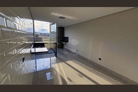 Casa à venda com 90m², 2 quartos e 2 vagas