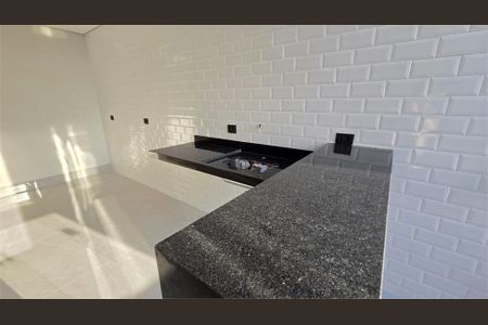 Casa à venda com 90m², 2 quartos e 2 vagas