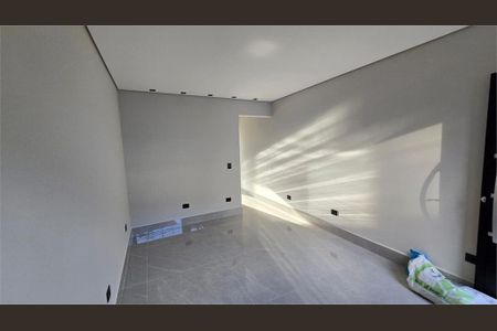 Casa à venda com 90m², 2 quartos e 2 vagas