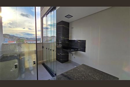 Casa à venda com 90m², 2 quartos e 2 vagas