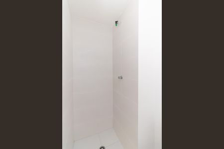 Apartamento para alugar com 45m², 2 quartos e sem vagaBanheiro