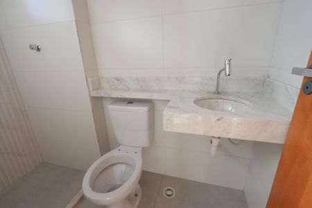 Casa à venda com 90m², 3 quartos e 2 vagasBanheiro da Suíte