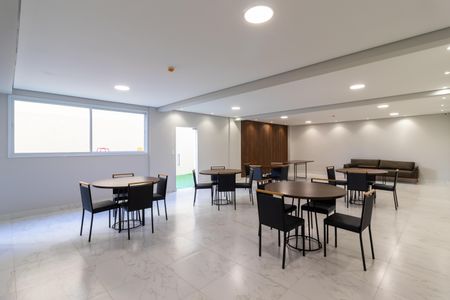 Apartamento à venda com 24m², 1 quarto e sem vaga Apartamento à venda com 24m², 1 quarto e sem vagaÁrea comum - Salão de festas