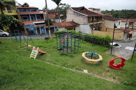 Casa de condomínio à venda com 256m², 4 quartos e 4 vagasÁrea Comum - Playground