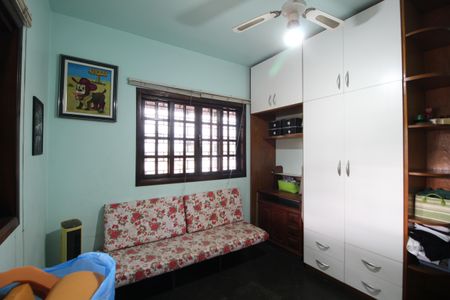 Casa de condomínio à venda com 256m², 4 quartos e 4 vagasQuarto 3