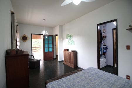 Casa de condomínio à venda com 256m², 4 quartos e 4 vagasQuarto 4 - Suíte