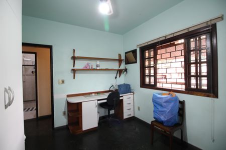 Casa de condomínio à venda com 256m², 4 quartos e 4 vagasQuarto 3