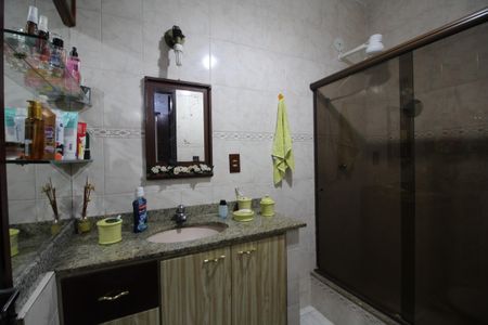Casa de condomínio à venda com 256m², 4 quartos e 4 vagasQuarto 4 - Banheiro