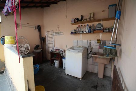 Casa de condomínio à venda com 256m², 4 quartos e 4 vagasÁrea de Serviço