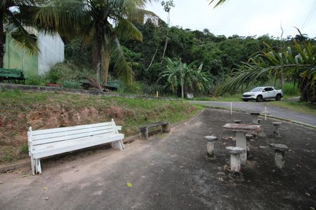 Casa de condomínio à venda com 256m², 4 quartos e 4 vagasÁrea Comum - Praça