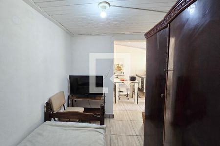 Sala / Quarto de casa para alugar com 1 quarto, 45m² em Santa Terezinha, São Bernardo do Campo