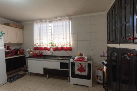 Casa à venda com 250m², 2 quartos e 2 vagas Casa à venda com 250m², 2 quartos e 2 vagasCozinha