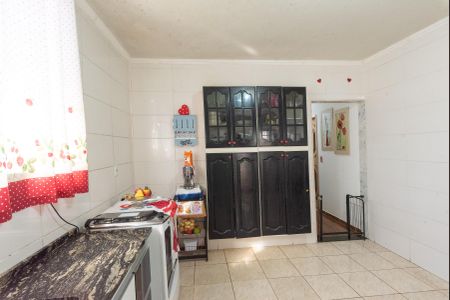 Casa à venda com 250m², 2 quartos e 2 vagas Casa à venda com 250m², 2 quartos e 2 vagasCozinha